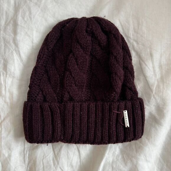 Soia & Kyo Burgundy/Purple Beanie - Picture 1 of 7